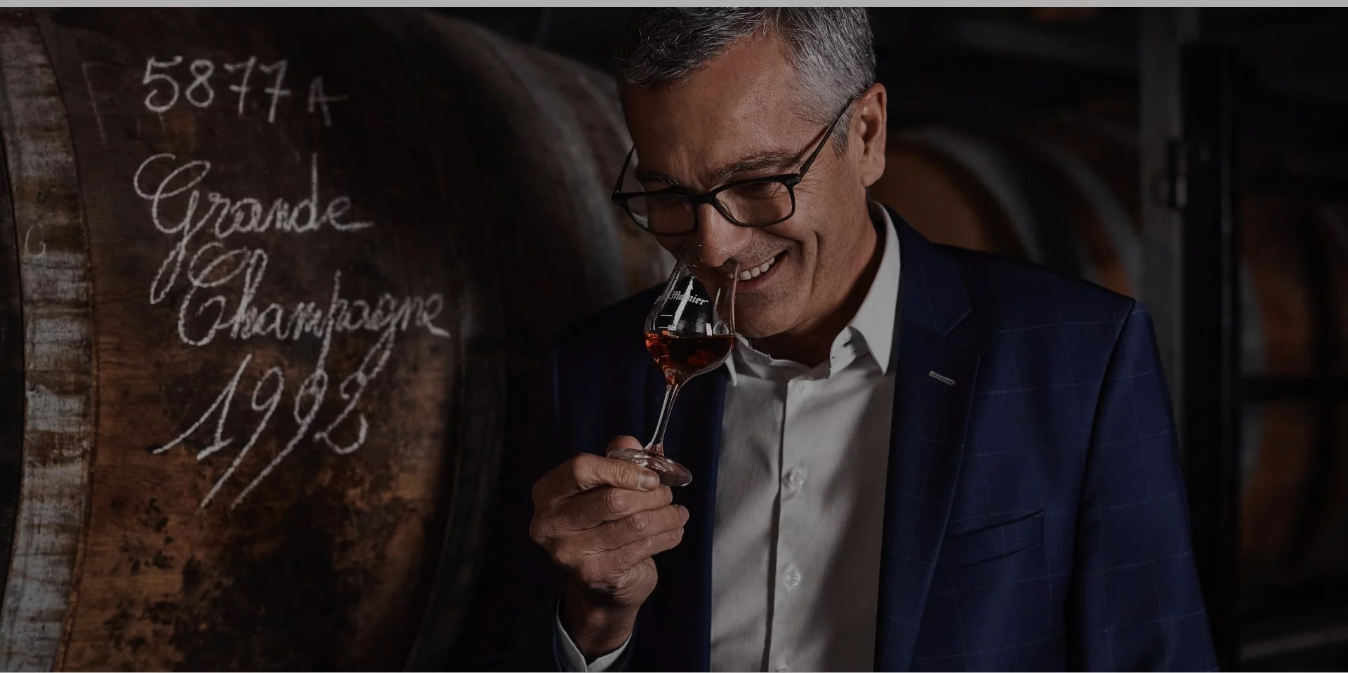 Whiskey vs Cognac: the Differences